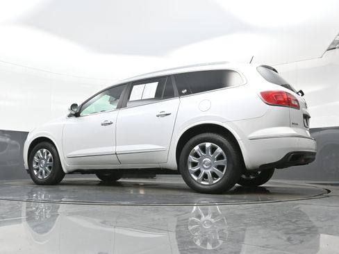 Used 2017 Buick Enclave Premium AWD/4WD image 27