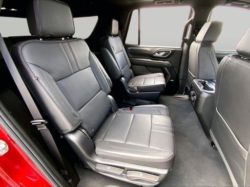 Used 2024 Chevrolet Tahoe RST w/ Luxury Package AWD/4WD image 19