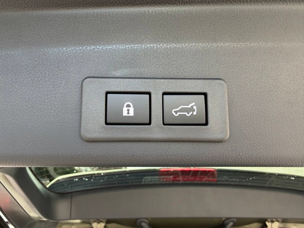 Used 2026 Subaru Ascent Limited AWD/4WD image 35