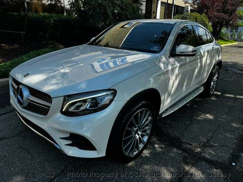Used 2019 Mercedes-Benz GLC 300 4MATIC Coupe image 7