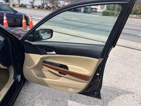 Used 2012 Honda Accord EX-L image 16