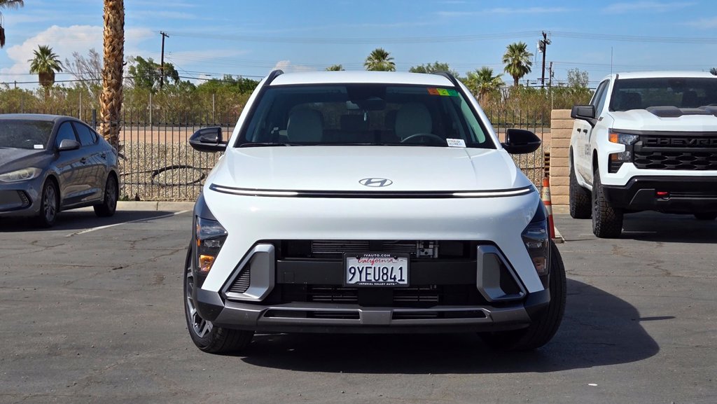 Used 2026 Hyundai Kona SEL Premium FWD image 2