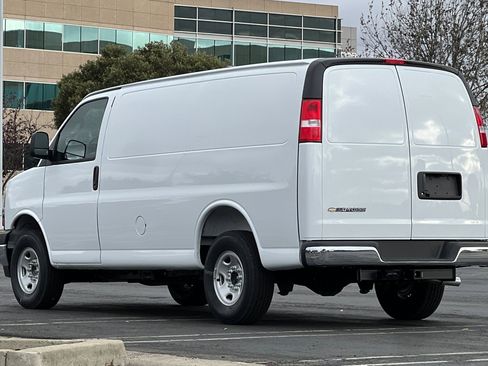 New 2025 Chevrolet Express 2500 w/ Driver Convenience Package image 6