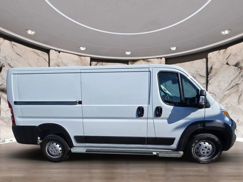 Used 2023 RAM ProMaster 2500 image 4