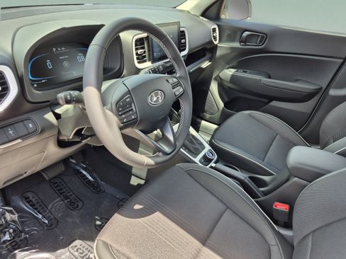 New 2026 Hyundai Venue SEL FWD image 17