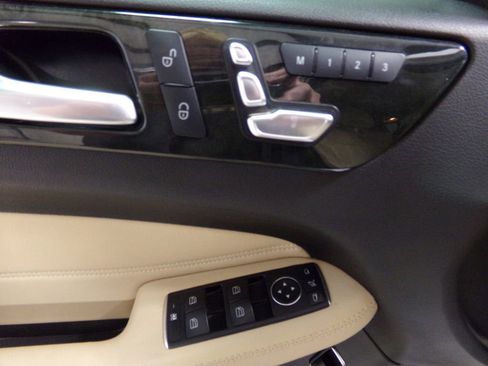 Used 2019 Mercedes-Benz GLS 450 4MATIC image 18