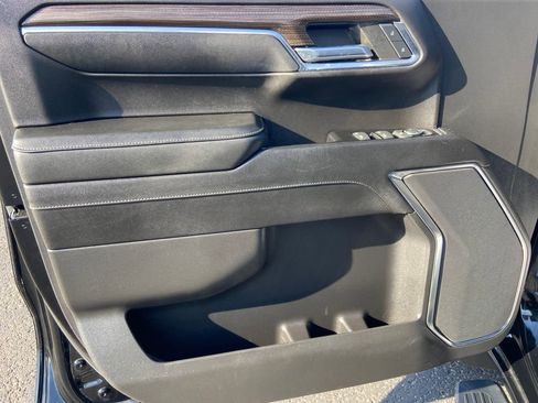 Used 2023 Chevrolet Silverado 1500 LT image 14