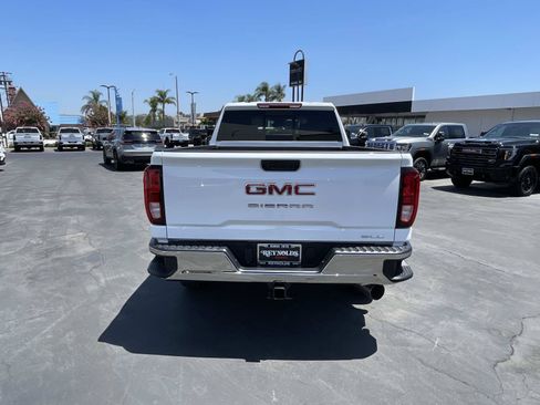 New 2026 GMC Sierra 2500 SLE w/ Preferred Package AWD/4WD image 6
