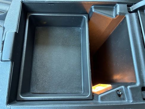 Used 2020 Chevrolet Traverse Premier image 27