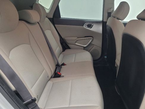 Used 2020 Kia Soul LX FWD image 19