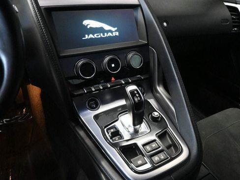 Used 2020 Jaguar F-TYPE Coupe RWD image 11