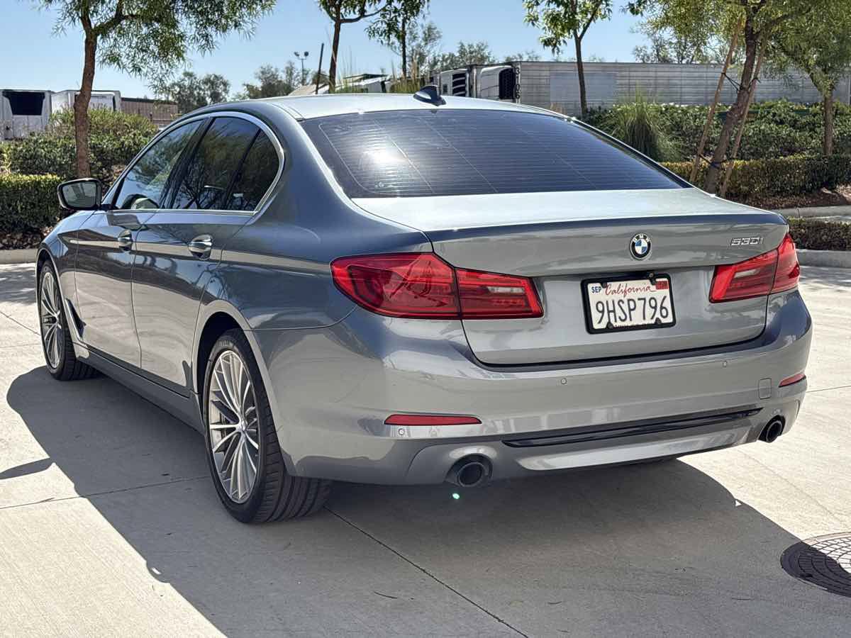 Used 2019 BMW 530i w/ Convenience Package RWD image 5