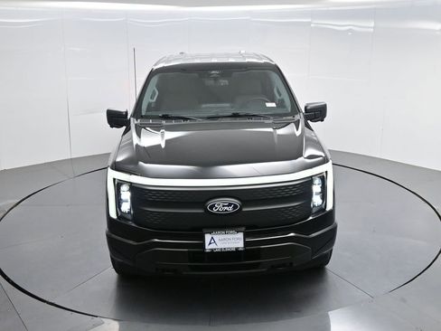 Used 2025 Ford F150 Lightning XLT AWD/4WD image 41