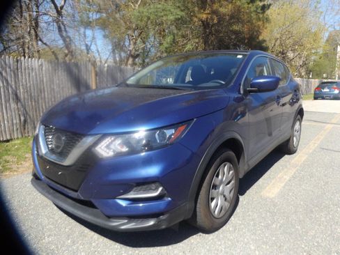 Used 2020 Nissan Rogue Sport S FWD image 1