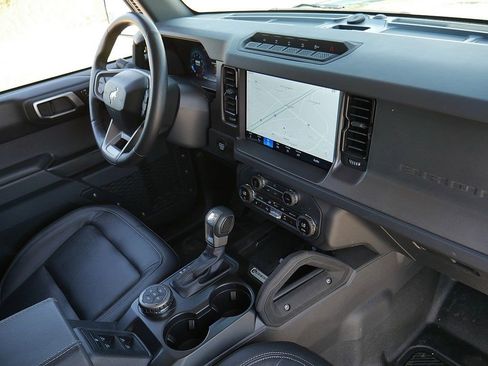 Used 2025 Ford Bronco Badlands AWD/4WD image 57