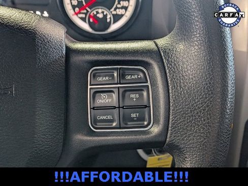 Used 2018 RAM 1500 Classic SLT image 23