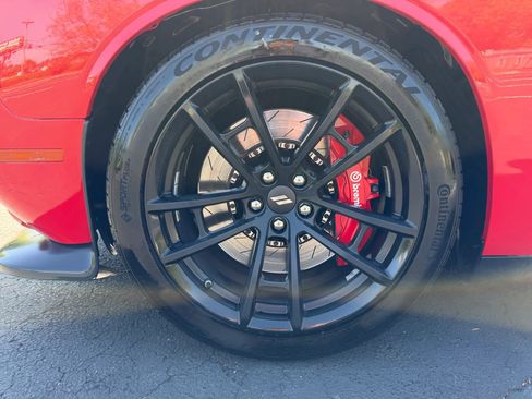 Used 2018 Dodge Challenger T/A image 11