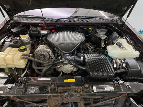 Used 1994 Buick Roadmaster Sedan RWD image 12