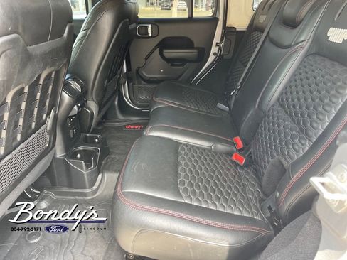 Used 2021 Jeep Wrangler Unlimited Rubicon AWD/4WD image 11