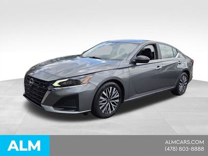 Used 2025 Nissan Altima 2.5 SV