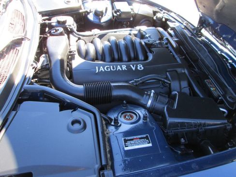 Used 1998 Jaguar XK8 Convertible image 48