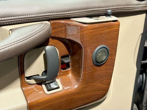 Used 2014 Chevrolet Express 1500 image 16