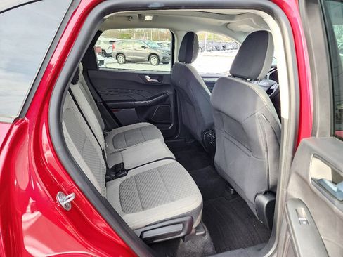 Used 2021 Ford Escape SE w/ SE Sport Appearance Package image 29