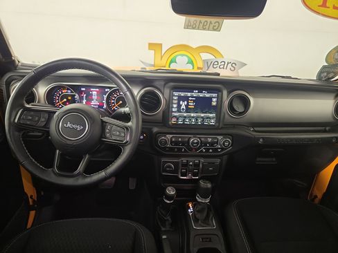 Used 2021 Jeep Wrangler Unlimited Sport image 13
