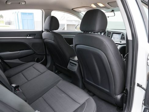 Used 2018 Hyundai Elantra SEL FWD image 21