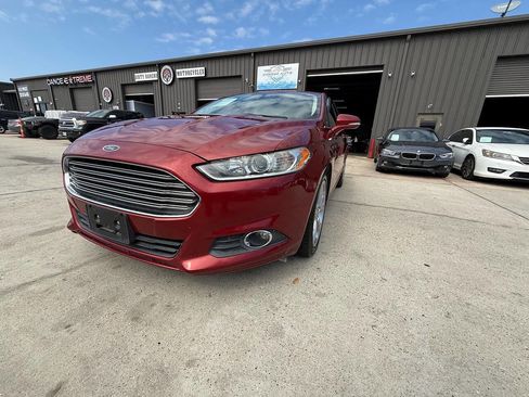 Used 2016 Ford Fusion SE w/ Equipment Group 201A image 15