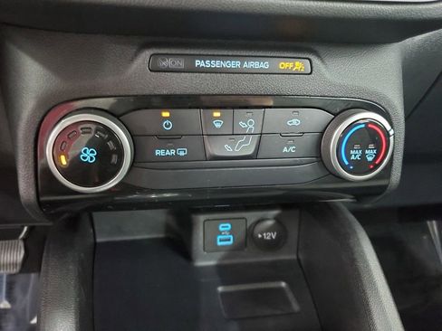 Used 2022 Ford Escape S image 16