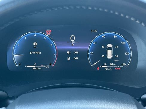 Used 2023 Toyota Highlander Platinum image 25