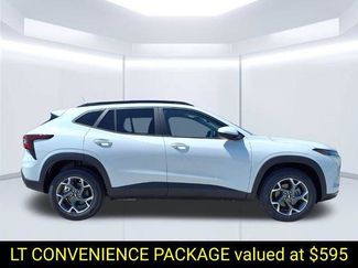 New 2026 Chevrolet Trax LT w/ LT Convenience Package FWD video 2
