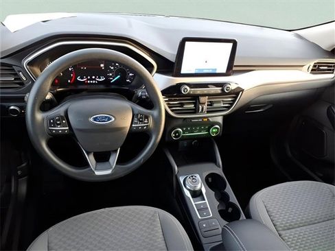 Used 2020 Ford Escape SE image 5