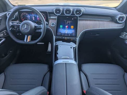 Used 2026 Mercedes-Benz GLC 300 image 16