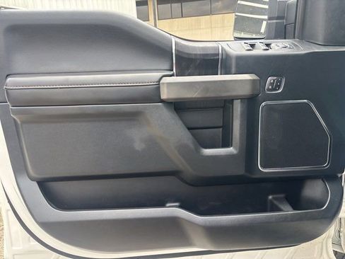 Used 2020 Ford F150 Platinum w/ Equipment Group 701A Luxury image 15