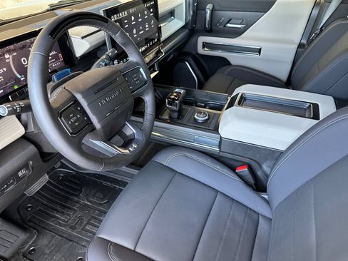 New 2026 GMC Hummer EV 4x4 Crew Cab image 10