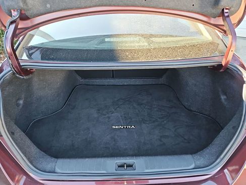 Used 2024 Nissan Sentra SV image 28