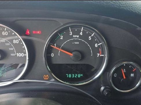 Used 2018 Jeep Wrangler Sport AWD/4WD image 13