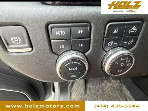 Used 2024 GMC Sierra 1500 Elevation w/ Preferred Package AWD/4WD image 17