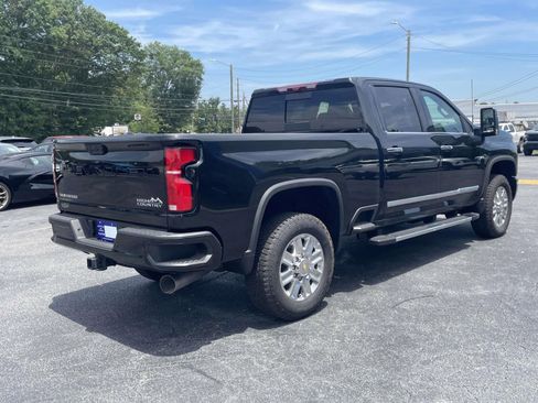 New 2025 Chevrolet Silverado 2500 High Country w/ Technology Package AWD/4WD image 3