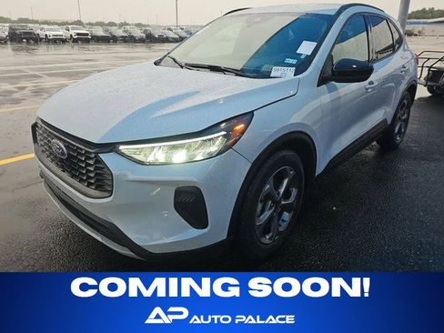 Used 2025 Ford Escape ST-Line FWD image 1