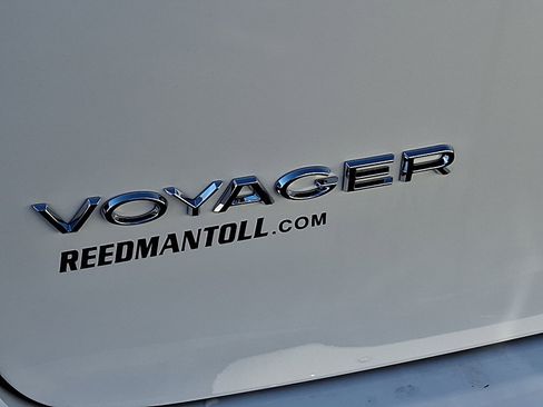 New 2026 Chrysler Voyager LX image 5