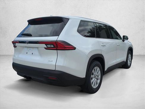 New 2026 Toyota Grand Highlander AWD image 2