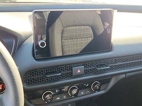 New 2026 Honda HR-V LX image 11