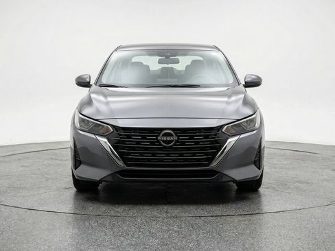 Used 2025 Nissan Sentra S FWD image 2