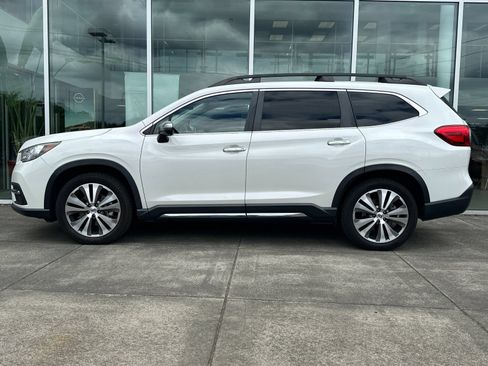 Used 2022 Subaru Ascent Touring AWD/4WD image 6