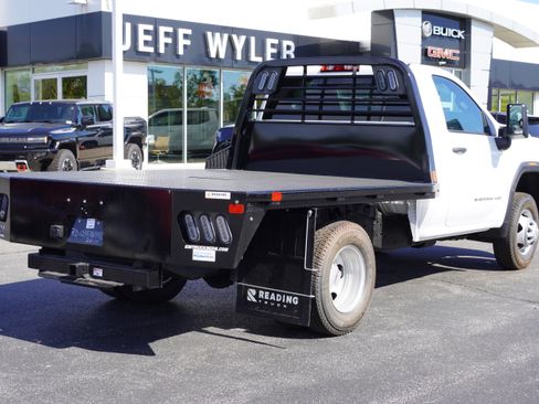 New 2025 GMC Sierra 3500 Pro w/ Convenience Package image 8