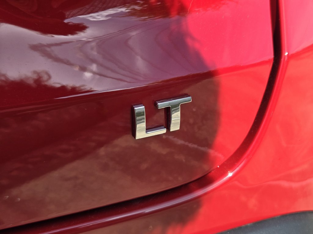 New 2026 Chevrolet Trax LT w/ LT Convenience Package FWD image 12