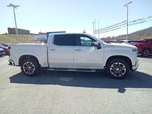 Used 2021 Chevrolet Silverado 1500 High Country w/ Z71 Off-Road Package image 3